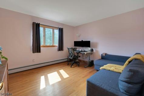 48 Gordon Road Roxbury NJ 07885