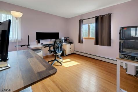48 Gordon Road Roxbury NJ 07885