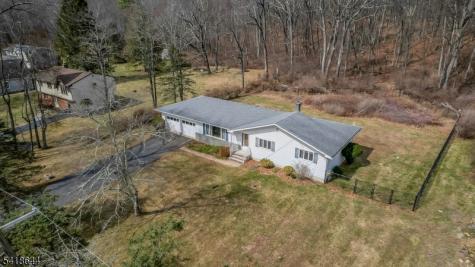 48 Gordon Road Roxbury NJ 07885