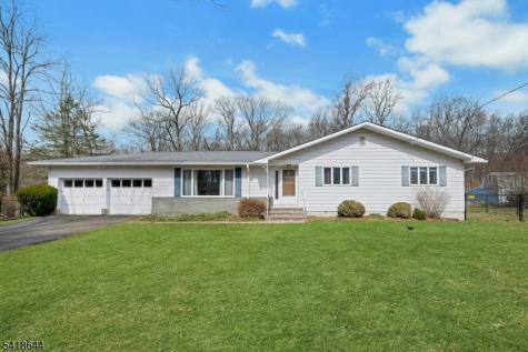48 Gordon Road Roxbury NJ 07885