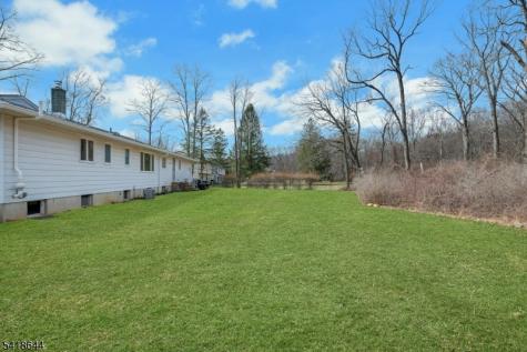 48 Gordon Road Roxbury NJ 07885