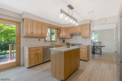 9 Liberty Road Bernardsville NJ 07924