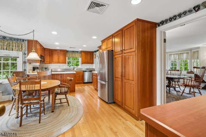 95 Whitehead Road Morris NJ 07960