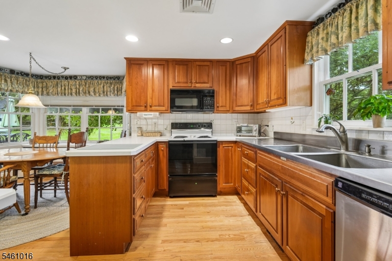 95 Whitehead Road Morris NJ 07960