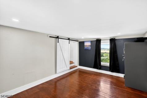 70 Crab Apple Hill Road Holland NJ 08848