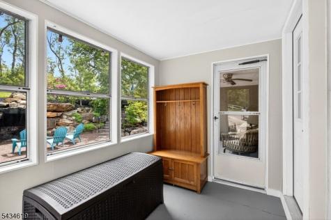 70 Crab Apple Hill Road Holland NJ 08848