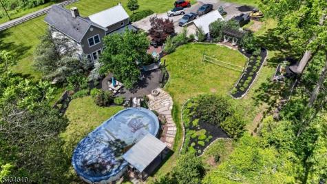70 Crab Apple Hill Road Holland NJ 08848