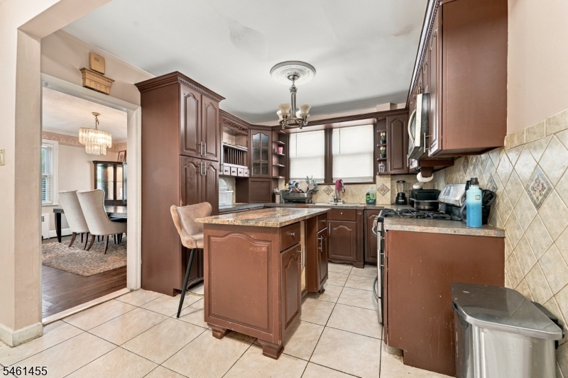 1521 Leslie Street Hillside NJ 07205