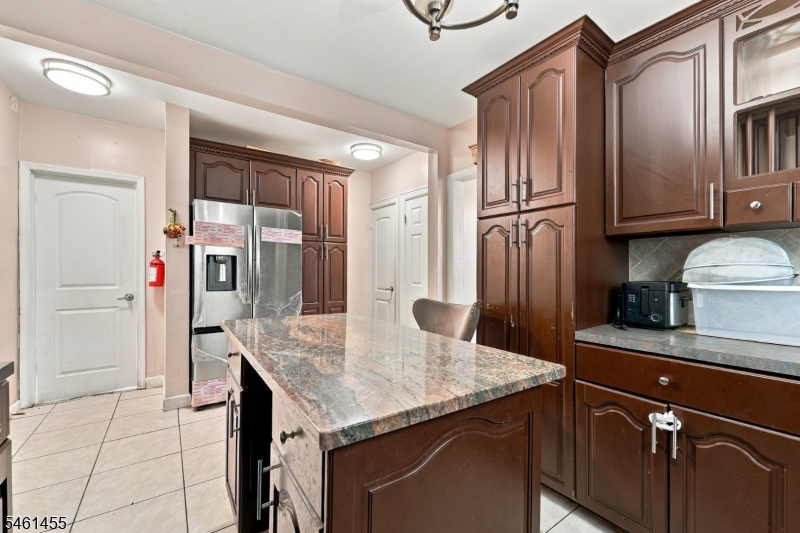 1521 Leslie Street Hillside NJ 07205