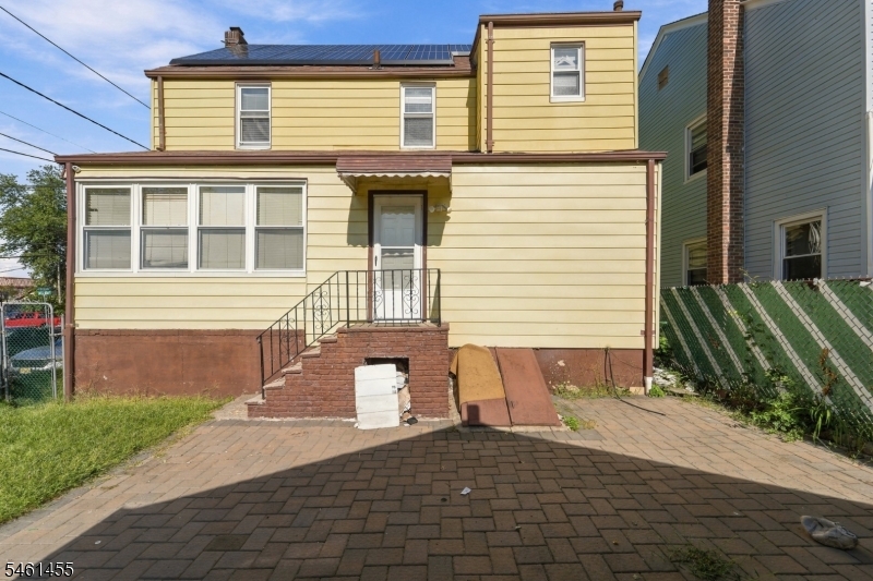 1521 Leslie Street Hillside NJ 07205