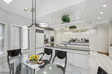 830 W Shore Drive Kinnelon NJ 07405