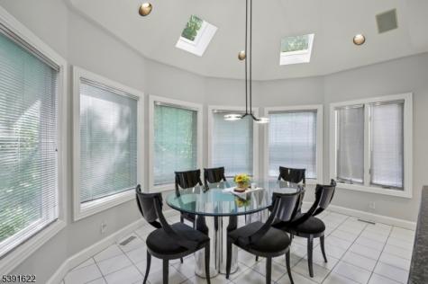 830 W Shore Drive Kinnelon NJ 07405