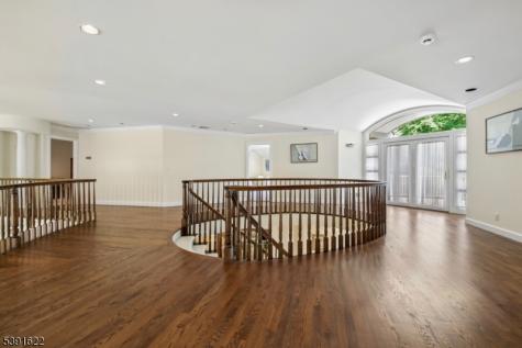 830 W Shore Drive Kinnelon NJ 07405