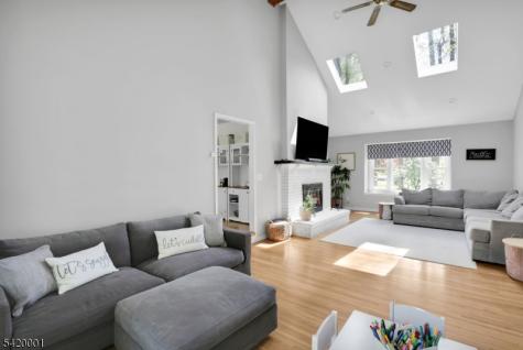 16 Lenape Court Bernards NJ 07920
