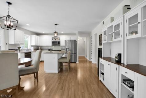 16 Lenape Court Bernards NJ 07920