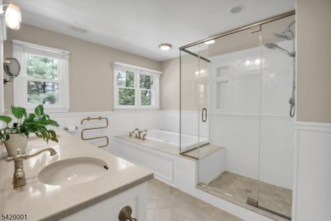 16 Lenape Court Bernards NJ 07920