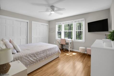 16 Lenape Court Bernards NJ 07920