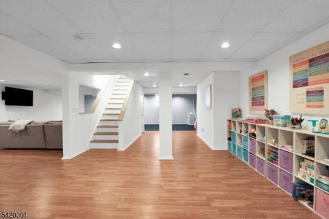16 Lenape Court Bernards NJ 07920
