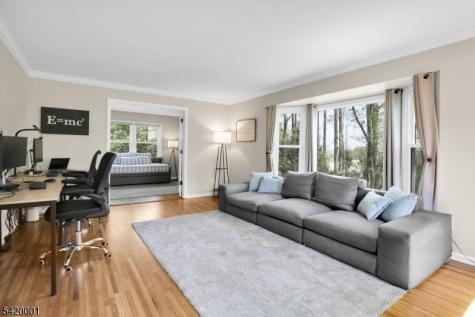 16 Lenape Court Bernards NJ 07920