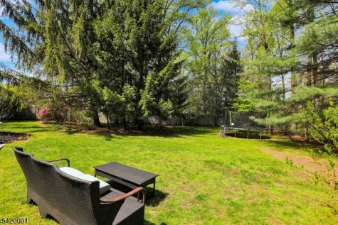 16 Lenape Court Bernards NJ 07920