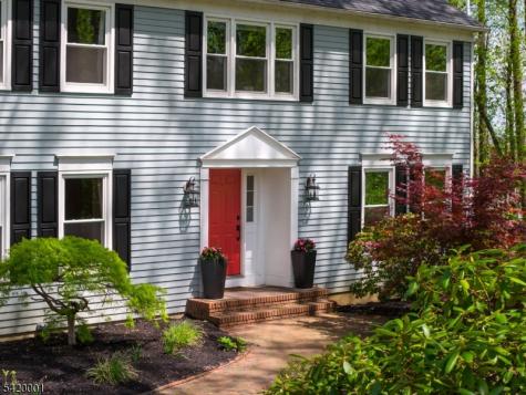 16 Lenape Court Bernards NJ 07920