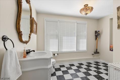 1 Cedar Court Roosevelt NJ 08555