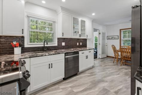 17 Orange Place Wayne NJ 07470
