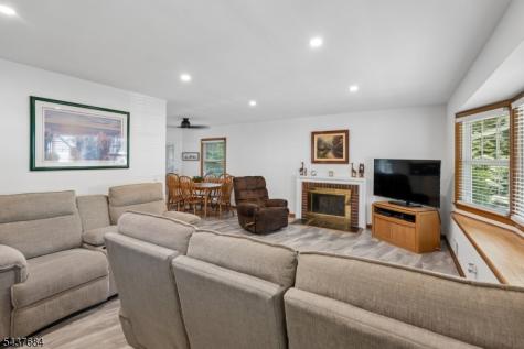 17 Orange Place Wayne NJ 07470