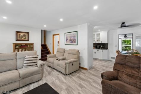 17 Orange Place Wayne NJ 07470