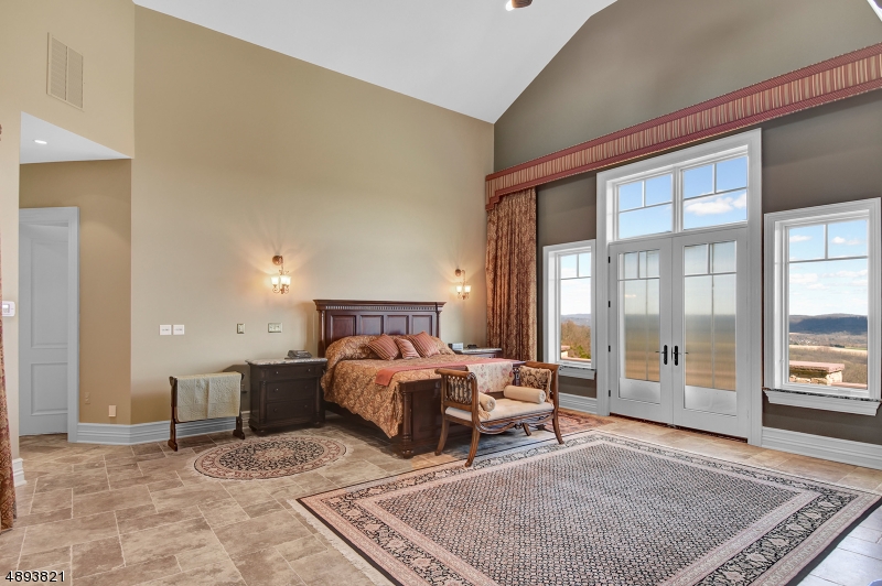 506 Mountain View Road W Franklin NJ 08802