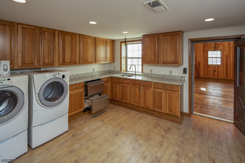 506 Mountain View Road W Franklin NJ 08802