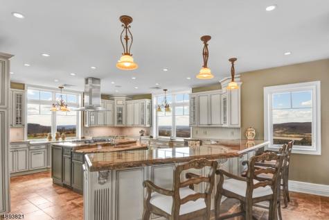 506 Mountain View Road W Franklin NJ 08802