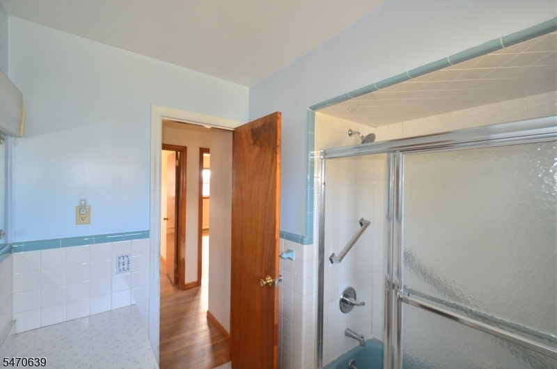 2360 Colonial Drive Clark NJ 07066