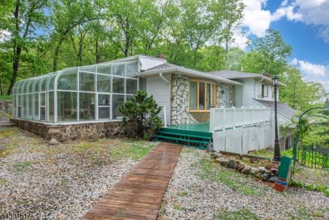 82 Highland Avenue Riverdale NJ 07457