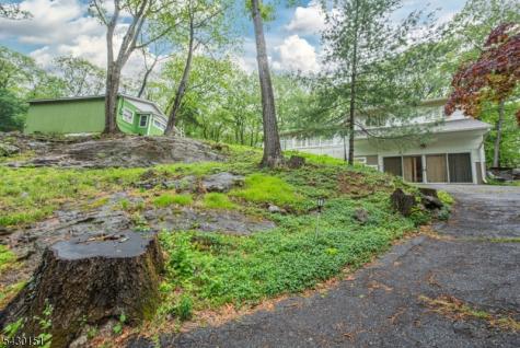 82 Highland Avenue Riverdale NJ 07457