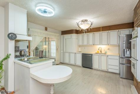 82 Highland Avenue Riverdale NJ 07457