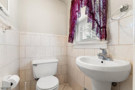 477 Grove Street Rahway NJ 07065