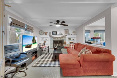 233 Maple Avenue Dunellen NJ 08812