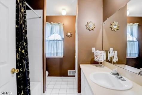 30 Aberdeen Drive Old Bridge NJ 08857