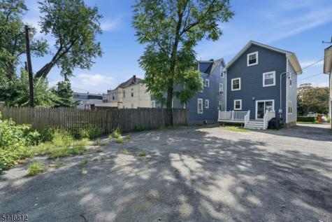 526 S Clinton Street East Orange NJ 07018
