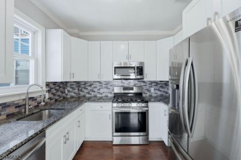 526 S Clinton Street East Orange NJ 07018