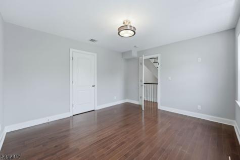 526 S Clinton Street East Orange NJ 07018
