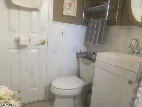 74 Avenue E Lodi NJ 07644