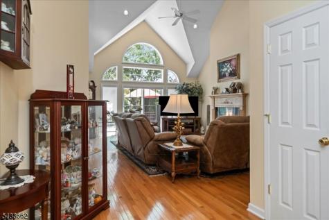 15 Bracken Hill Road Hardyston NJ 07419