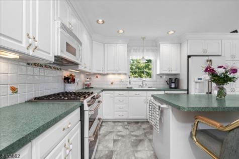 15 Bracken Hill Road Hardyston NJ 07419