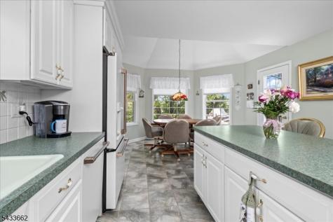 15 Bracken Hill Road Hardyston NJ 07419