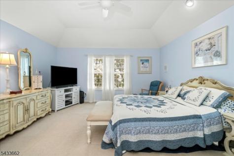 15 Bracken Hill Road Hardyston NJ 07419