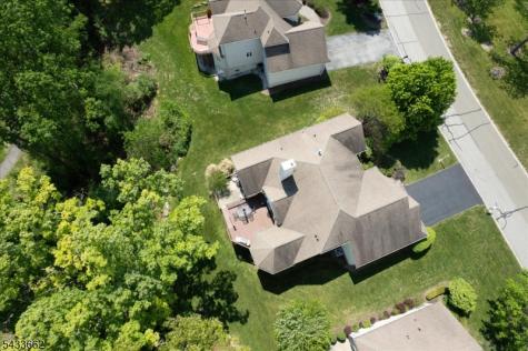 15 Bracken Hill Road Hardyston NJ 07419