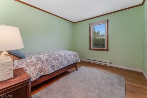 34 Berk Lane Lebanon NJ 08826