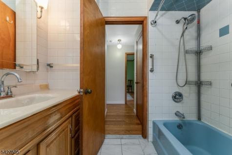34 Berk Lane Lebanon NJ 08826